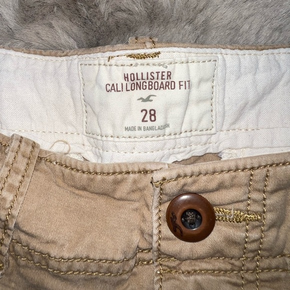 Hollister Khaki shorts, size 28 - Picture 2 of 2
